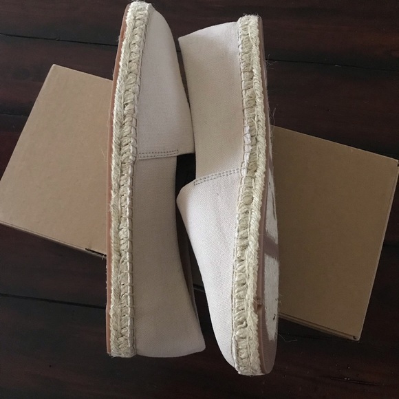 New! JCrew Pineapple Espadrille Flats. Size 8.5 - Picture 3 of 6